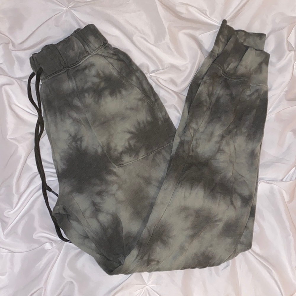 Victoria’s Secret PINK Green Cargo Sweatpants